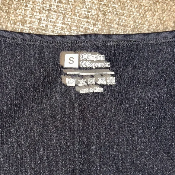 Full ribbed  BodySuit with tummy control - Picture 5 of 5